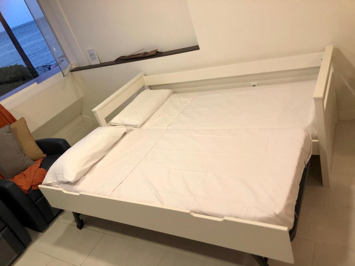 Front Apartment-1st Line
